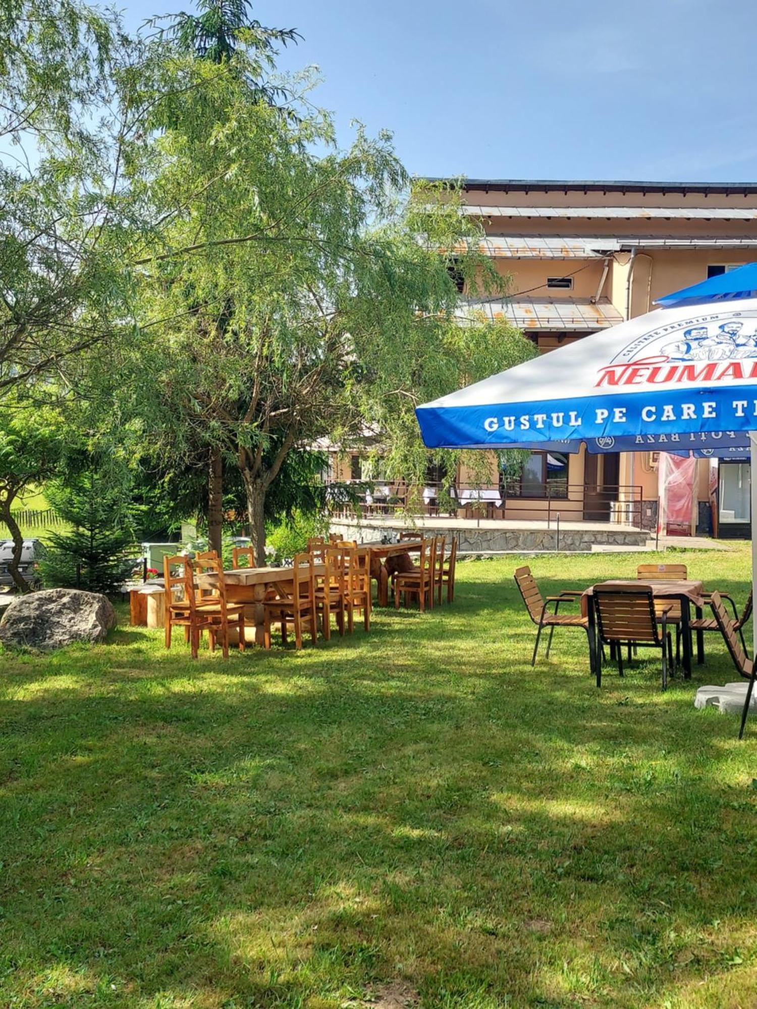 Pensiunea La Taverna Trăisteni Zewnętrze zdjęcie